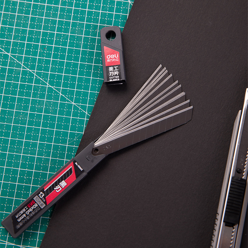 9mm small Deli 78002 black art blade industrial multi functional paper cutting box wall manual blade wallpaper blade
