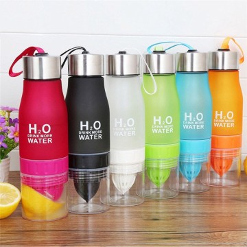 New Xmas Gift 650ml Water Bottle plastic Fruit infusion bottle Infuser Drink Bottle Outdoor Sports Juice lemon Portable Kettle