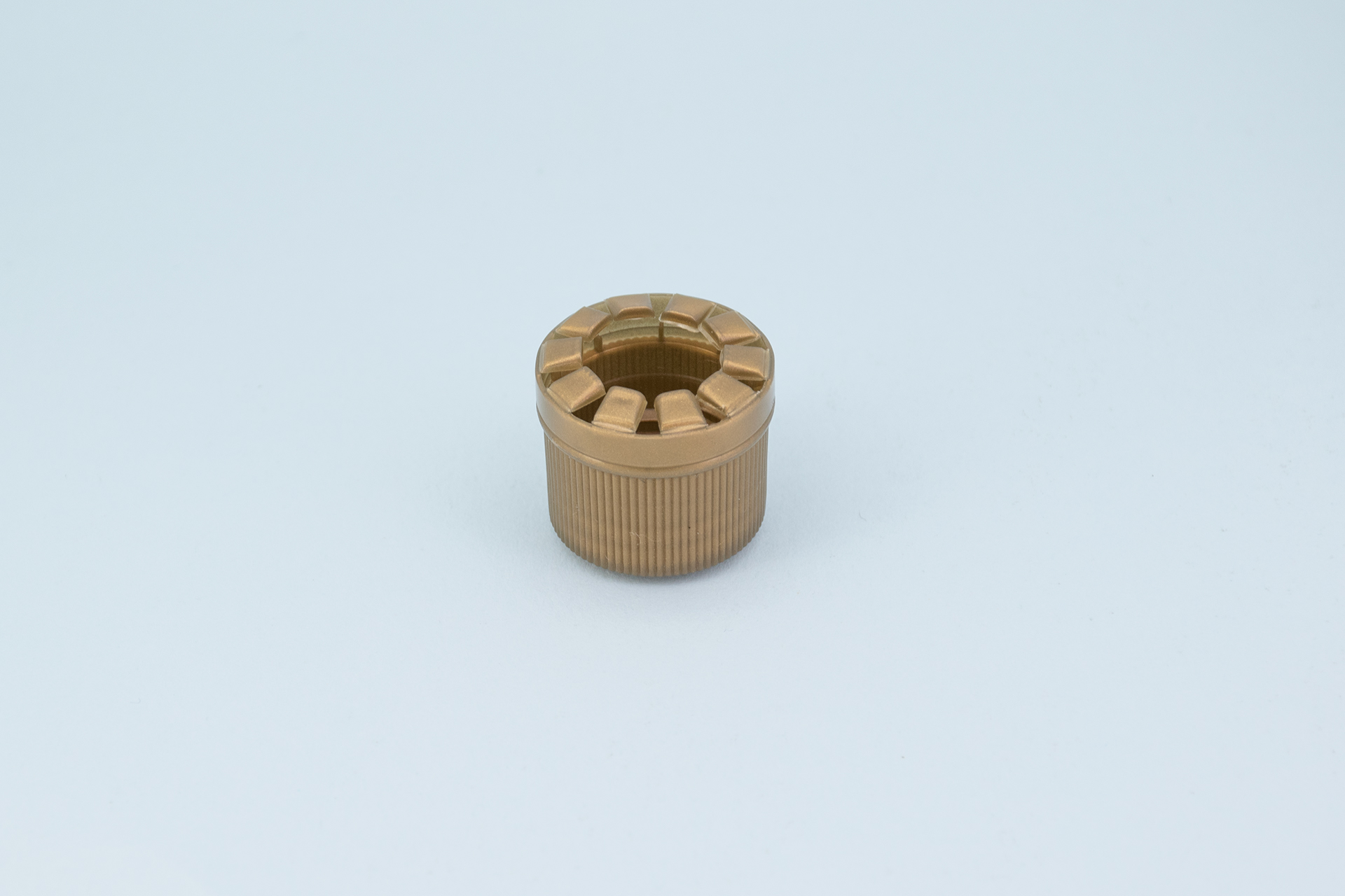 Custom 18/415 Amber Brown Tamper-Proof Ribbed Screw Cap