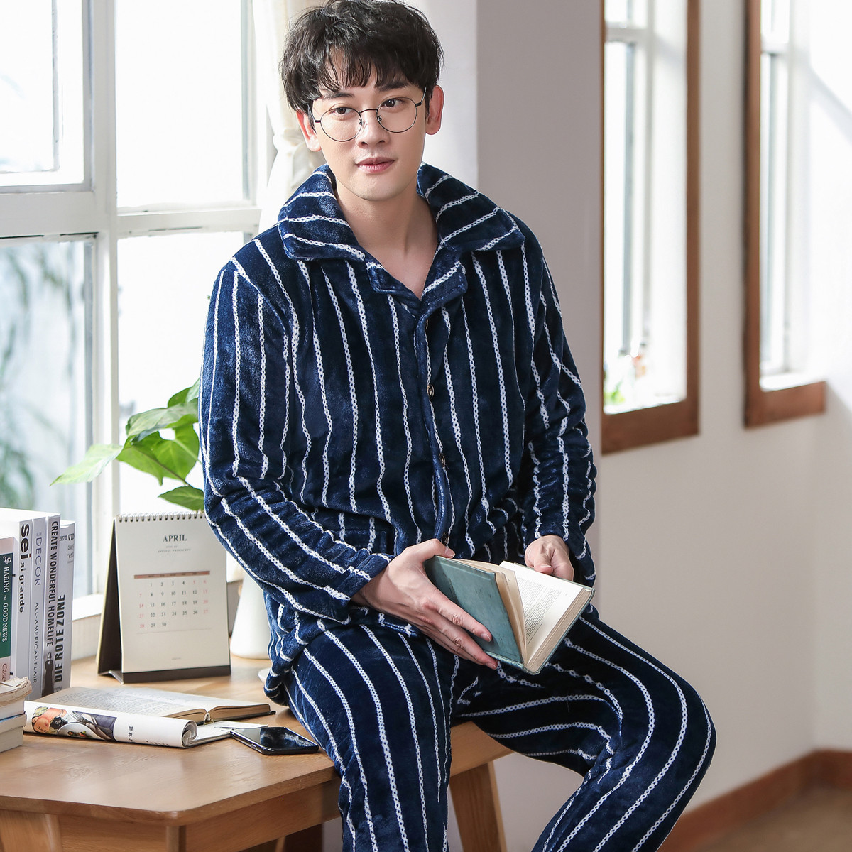 Newest Men's Soft Pajamas Set Autumn Winter Warm Flannel Thicken Male Pajamas Sets Long Sleeve Sleepwear Top +Pant Pyjamas