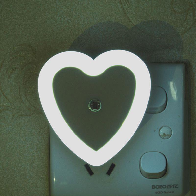 1pcs Mini US/EU Heart-shaped Energy-saving Control Night Light Creative LED Sensor Light Smart Night Light For Baby Bedroom