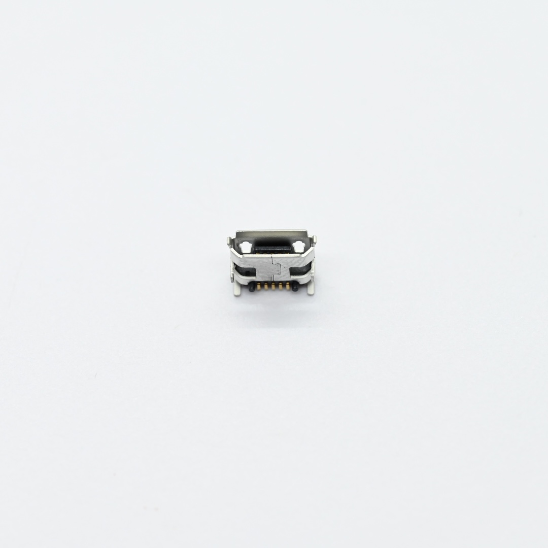 MUFM11-B-C-P-G0-X+MICRO USB 5P SMT (WITH 4 DIP SHELL)B TYPE（3）