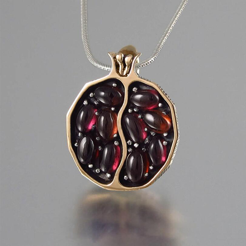 1Pc Vintage Fruit Fresh Red Garnet Pendant Necklace Gold Color Resin Stone Pomegranate Jewelry Gift For Women Gifts