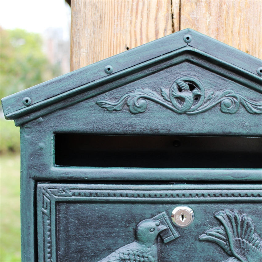 2019032702 Outdoor Decoration Secure Letterbox lron Art Lockable Mailbox Retro Mailbox Retro Wall Newspaper Letter Post Box