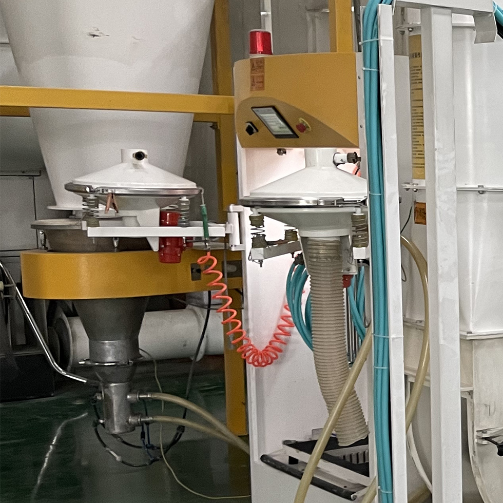 Powder coating filter system