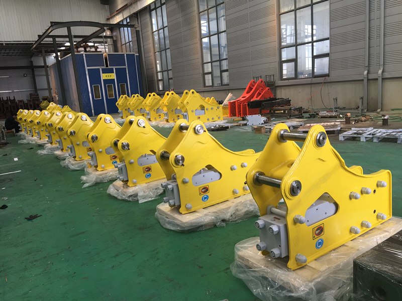 Hydraulic Breaker Assembly Site