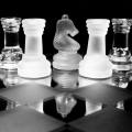 K9 Glass Chess Luxury Elegant International Chess Game Medium Wrestling Packaging International Chess Set Glass Board Chess Game