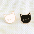 2pc/set Animal brooches black white Cat Metal Enamel Pins women Couple Badge Lapel Shirt Denim Accessories festival Gift