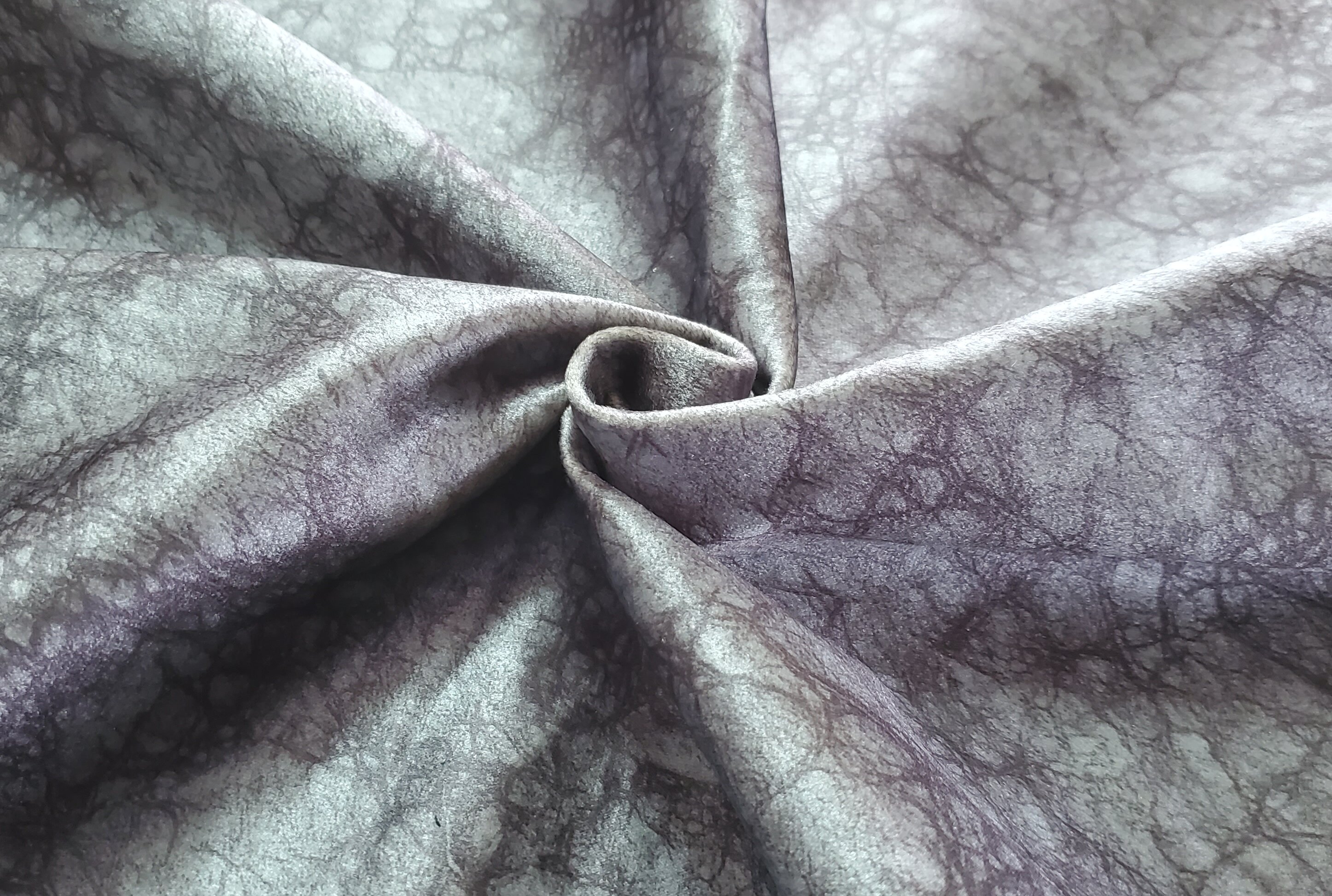 Reactive Printed Italian Velvet e