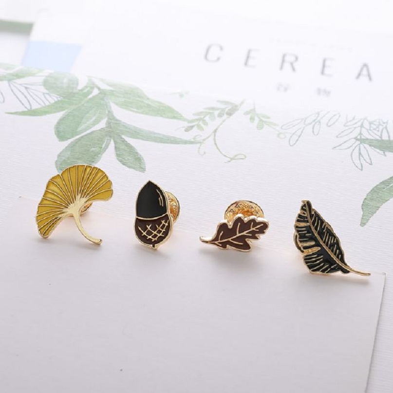 Exquisite fashion elegant wind cartoon drop oil leaf badge ginkgo cypress leaf pine nuts brooch pin
