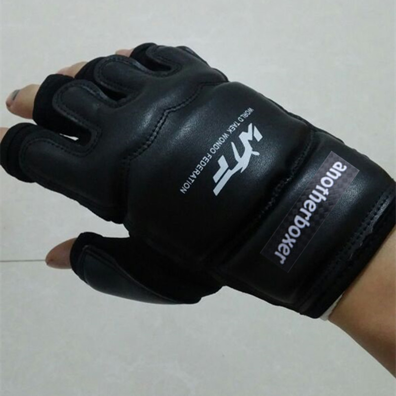 2016 PU Half Finger Taekwondo gloves TKD protector Fighting mitts MMA gloves Karate hands protector boxing gloves black color