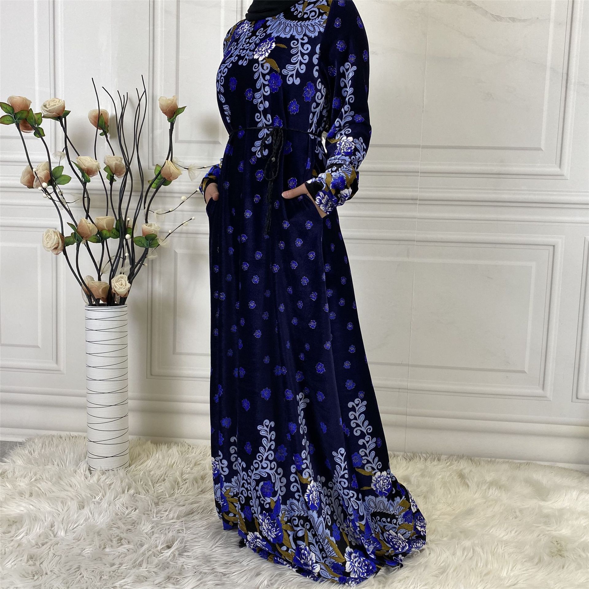 Eid Caftan Dresses Abayas for Women Muslim Abaya Dubai Moroccan Kaftan Velvet Arabic Long Dress Islamic Clothing Vestidos Largos
