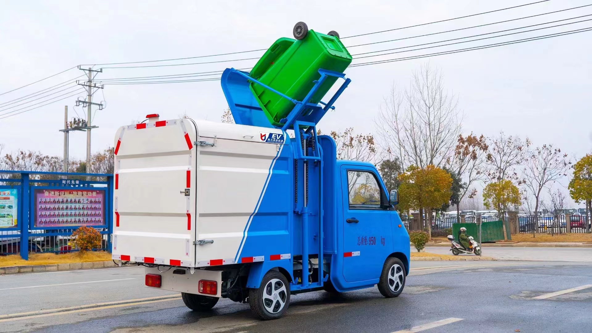 Pure electric garbage truck