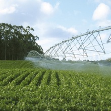 Rotation accuracy is high, large irrigation width, basically no blind Angle irrigation irrigation machine