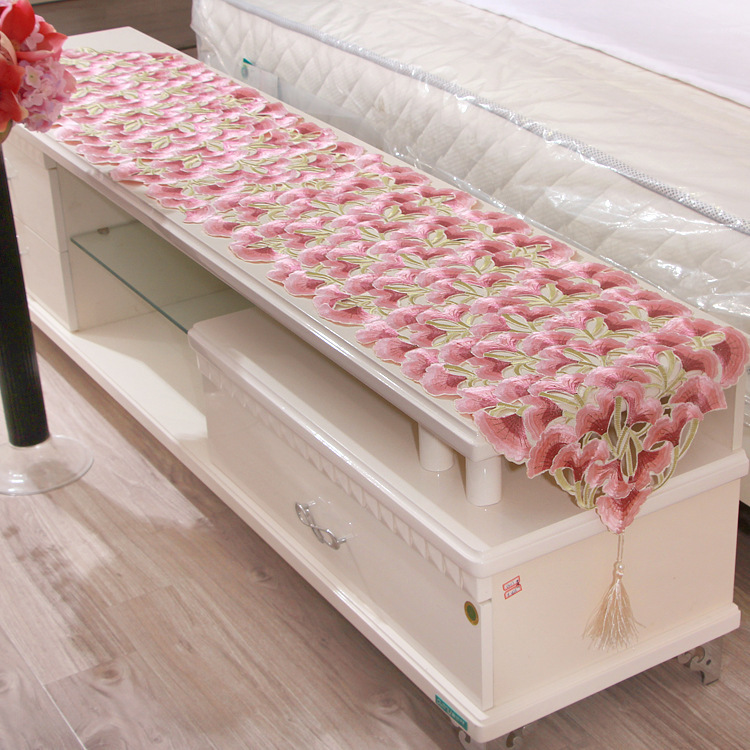 Table Runner Simplicity Modern of Type Style Flower Pink Bed Runner Christmas Embroidered Polyester 2016 Fast Shipping