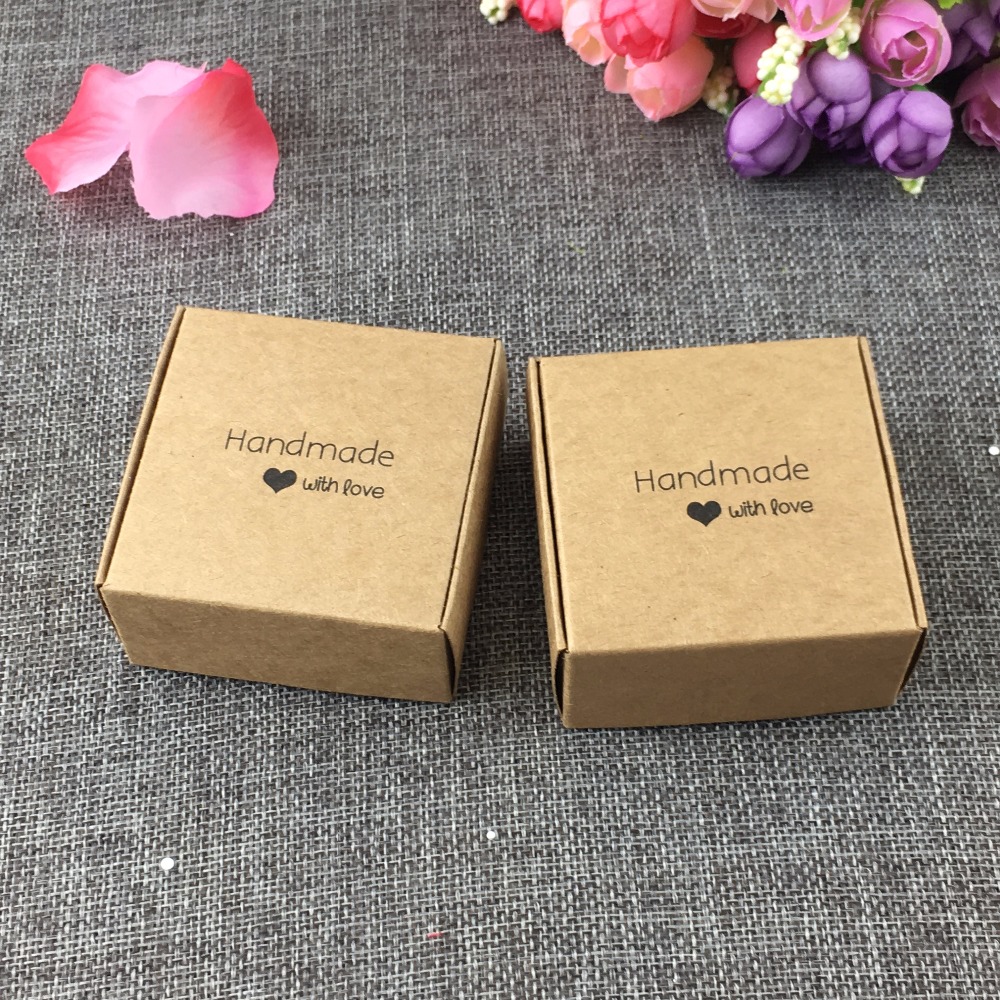 50pcs 6 5x6 5x3cm Kraft Fashion Printing Handmade With Love Gift Boxes Paper Jewelry Boxes Display 2