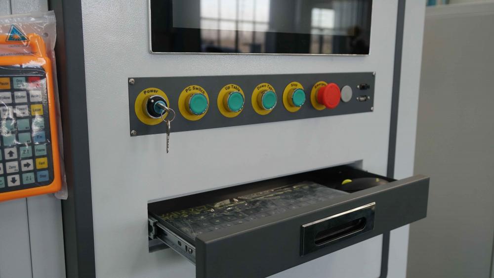 Laser Cutting Machine