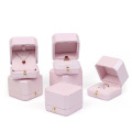https://www.bossgoo.com/product-detail/leather-pink-cardboard-jewelry-packaging-box-59759146.html