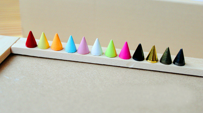 50sets 7*10mm Bullet Cone Colored Studs And Spikes For Clothes DIY Handcraft Garment Rivets For Leather Bag Shoes Tachuelas Ropa