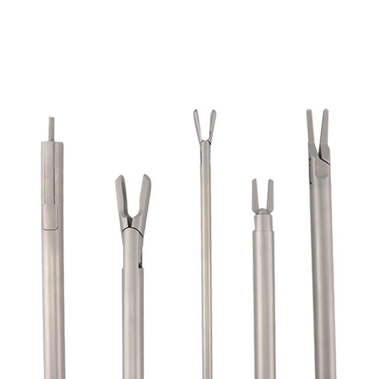 Clip applicator 