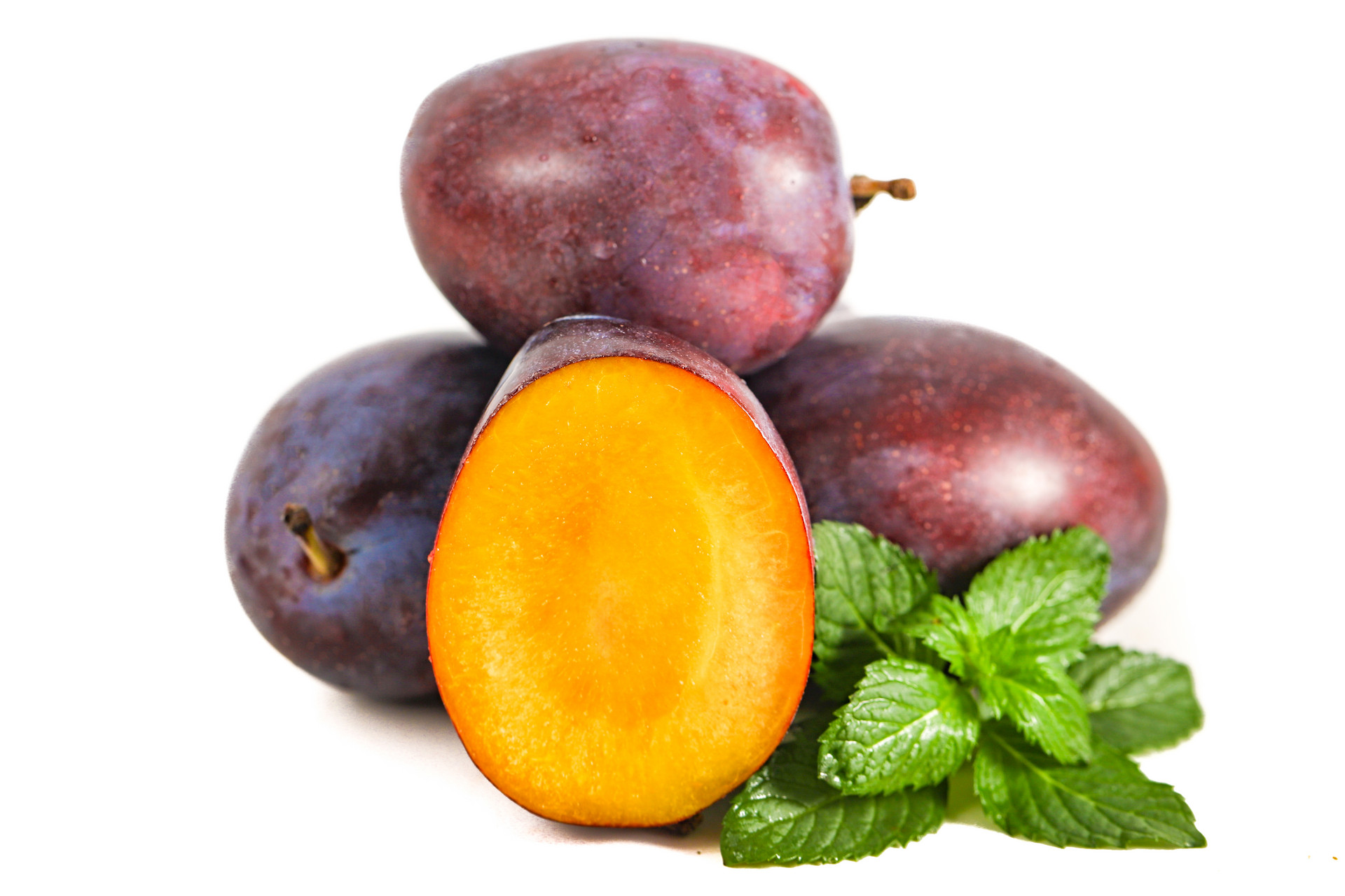 Prunus mume extract (5)