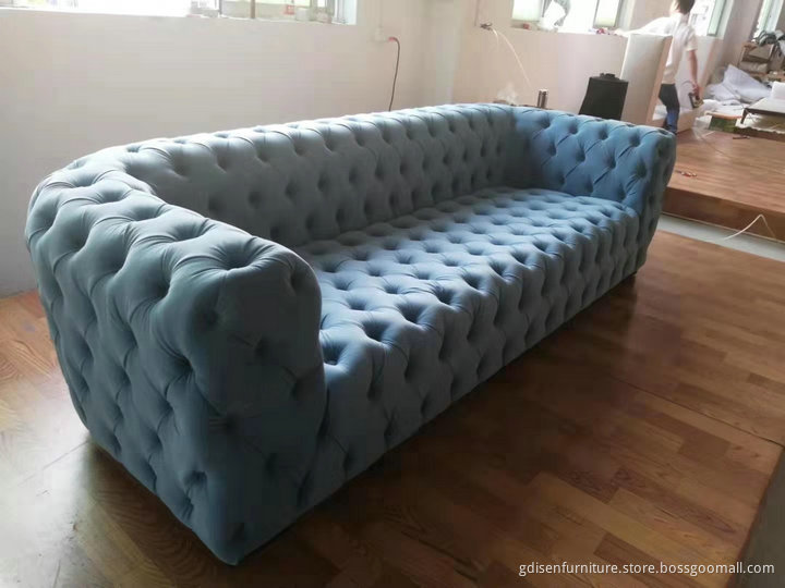 Scandinavian Design Chester Moon Sofa