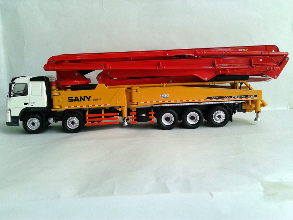 1:50 SANY HB62V Truck-mounted concrete cement pump toy