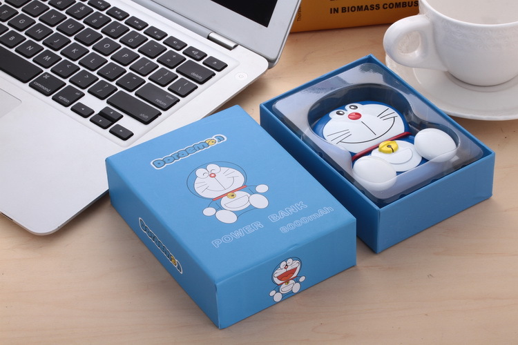 Hot Sale Doraemon cartoon charger 8000MAh machine cat jingle cat power bank external Portable Battery Charger with package