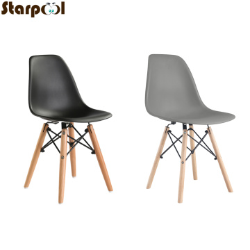 A set of four Nordic medieval retro style dining chairs, solid wood feet, beech wood, suitable for kitchen, dinings room