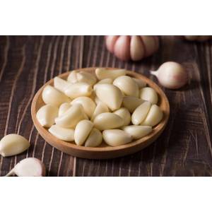 Fresh White Garlic Bulbs for Culinary Use