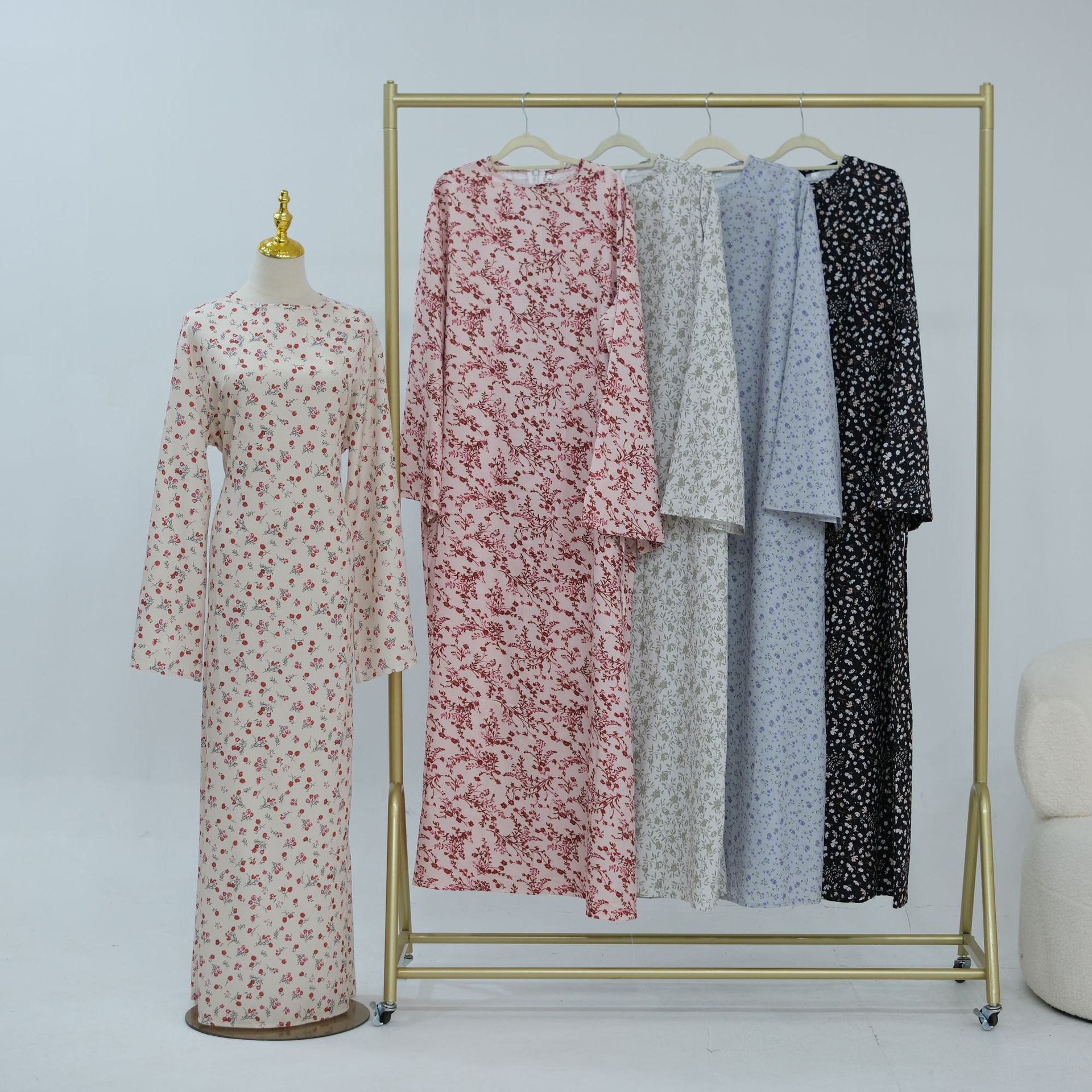 Elegant Floral Maxi Abaya Dress with Long Sleeves