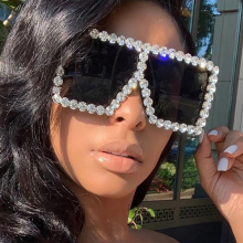 KeiKeSweet Fashion Brand Designer Crystal Oversized Sunglasses Women Mirror Big Rhinestone Rays Shades Sun Glasses Lady Diamond