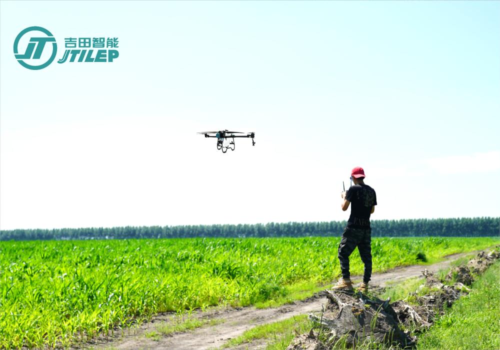 fertilizer drones agricultural spraying