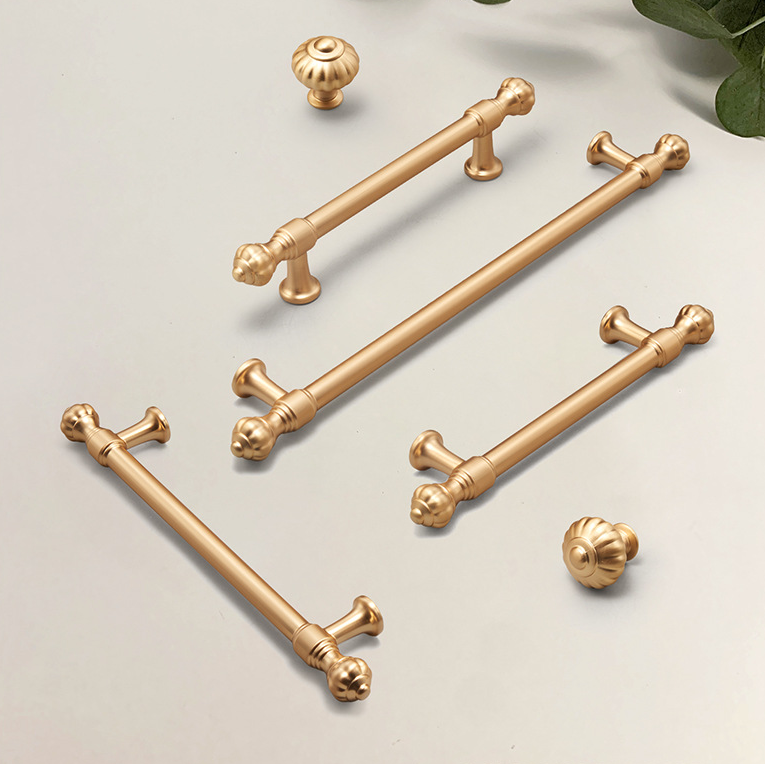 drawers knobs and handles