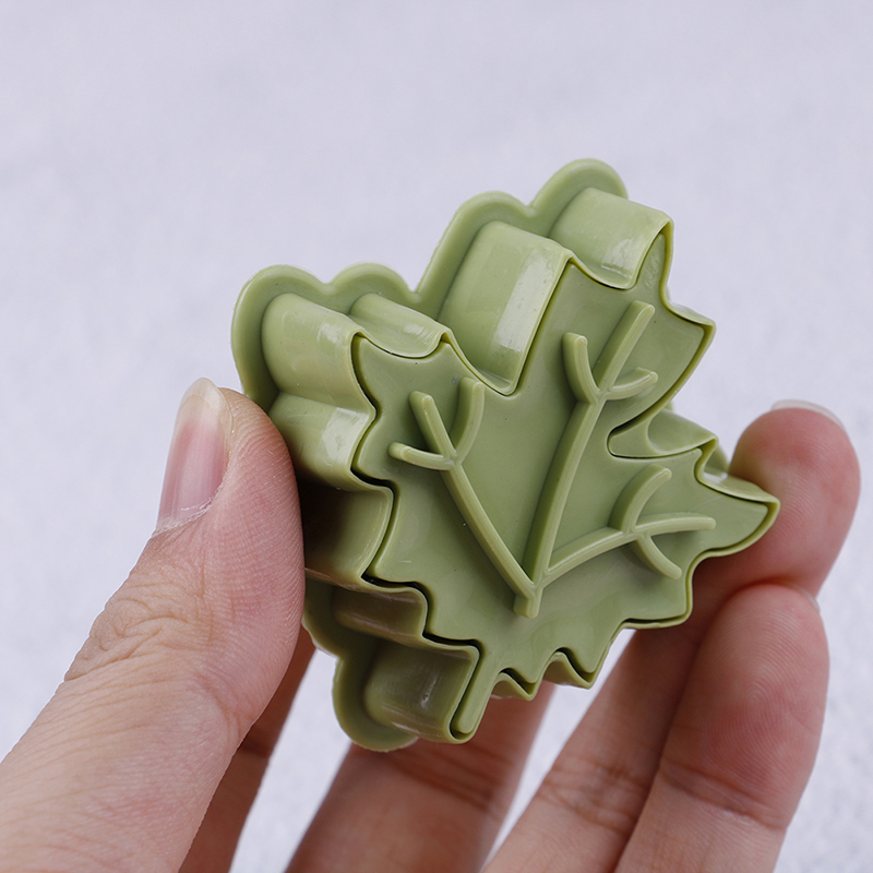 4 Pcs/set 4 Kinds of Leaf Shape Plastic Cookie Cutters DIY Fondant Cake Biscuit Mold Spring Plunger Baking Tools