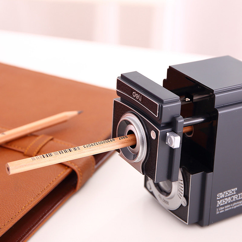 Retro camera cute Pencil Sharpener deli 0668 Light and shadow adjustable thickness hand roll pencil sharpeners free shipping