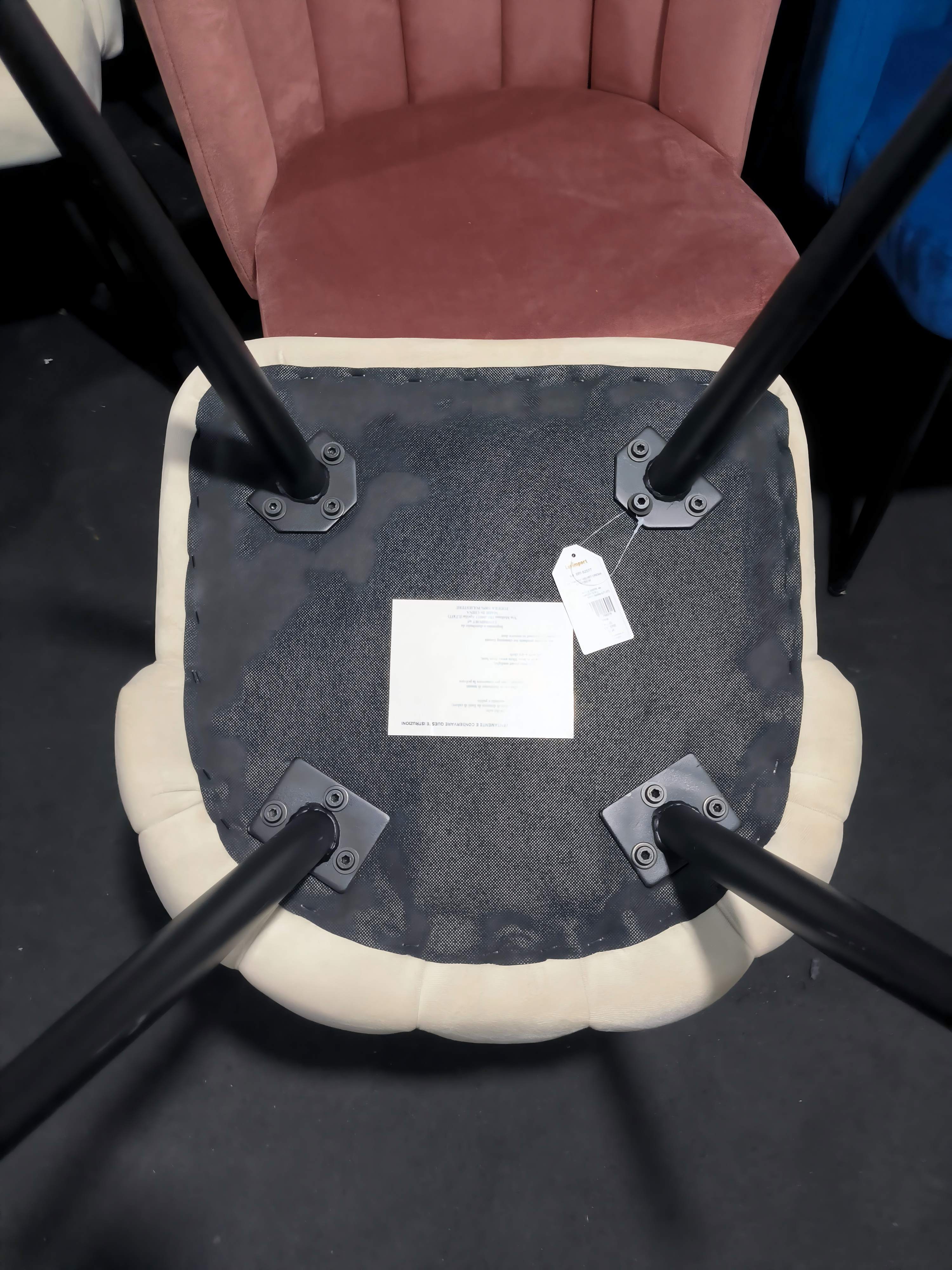 BR-25A22 upholstered chair real3