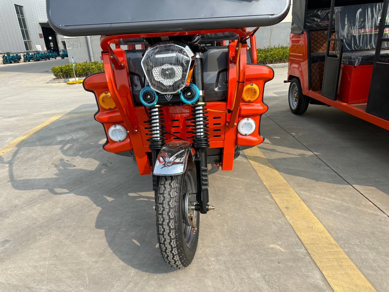 Passenger electric tricycle