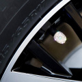 4PC Car Charms Crystal Car Tire Valve Caps Diamond Shining Wheel Caps Vehicle Bling Decoration Automobiles Accessories