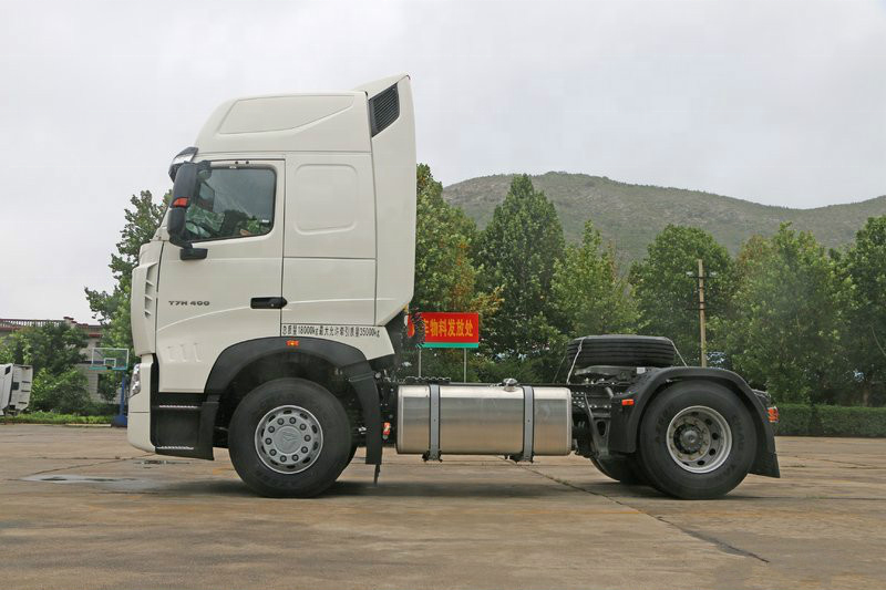 SINOTRUK HOWO A7 4x2 tractor truck