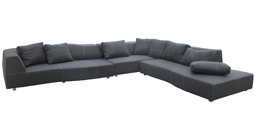 modular-bend-sofa--in-living-room