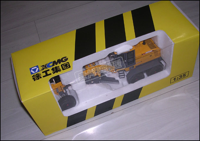 Collectible Alloy Model Gift 1:35 Scale XCMG GR215 Motor Grader Engineer Machinery DieCast Toy Model For Collection,Decoration