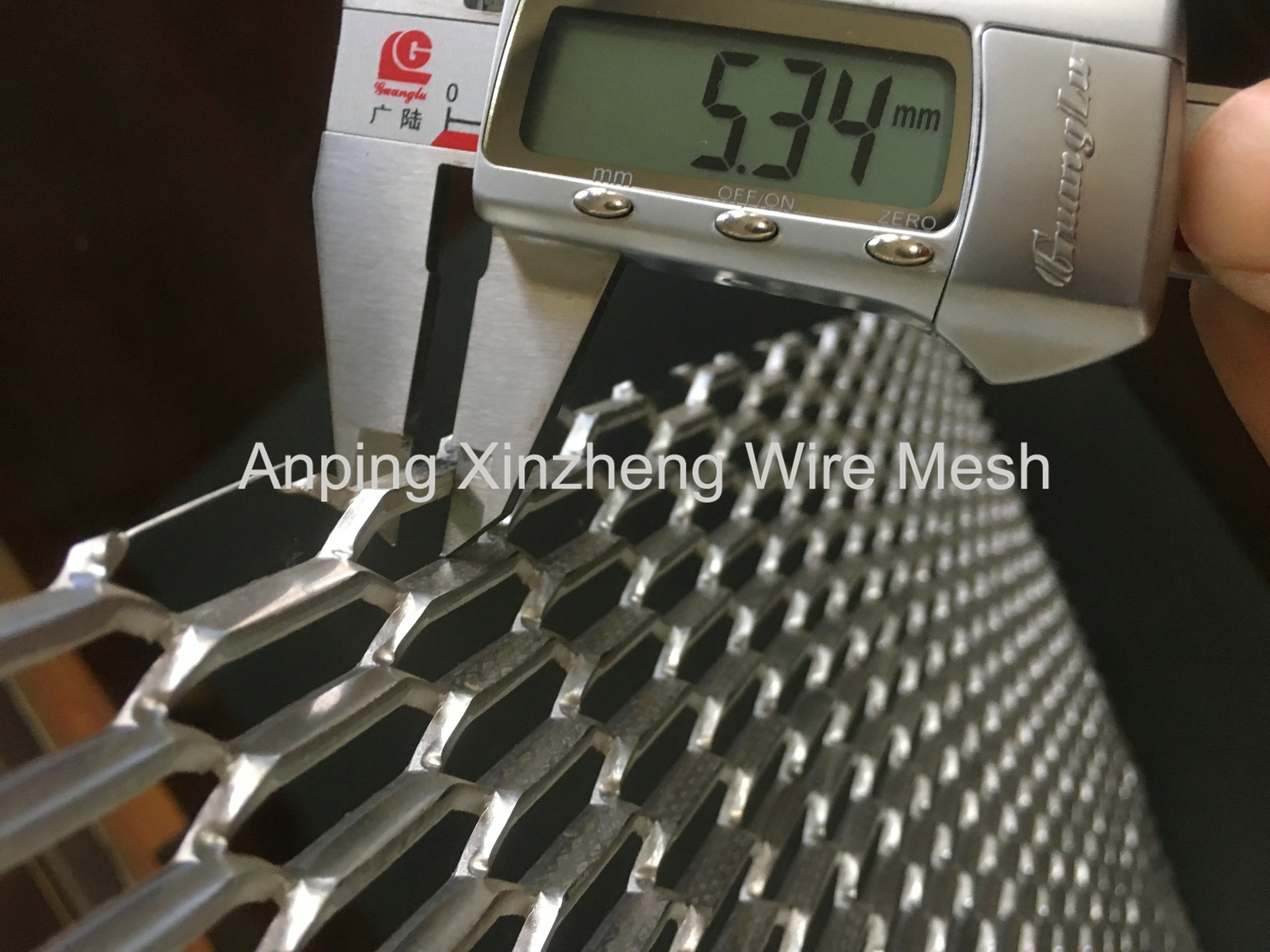 SS Expanded Metal Mesh