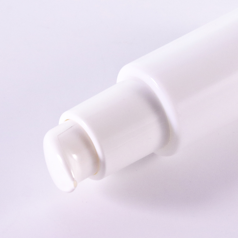 Flat Shoulder Cylinder Shape Lotion Bottle5 Jpg