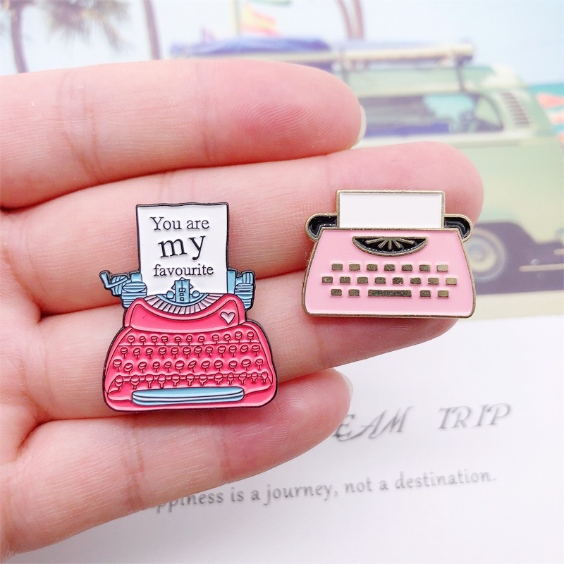 Creative Fun Retro Phone Gramophone Fax Machine Keyboard Enamel Brooch Alloy Badge Denim Clothes Bag Pins Cute Punk Jewelry Gift