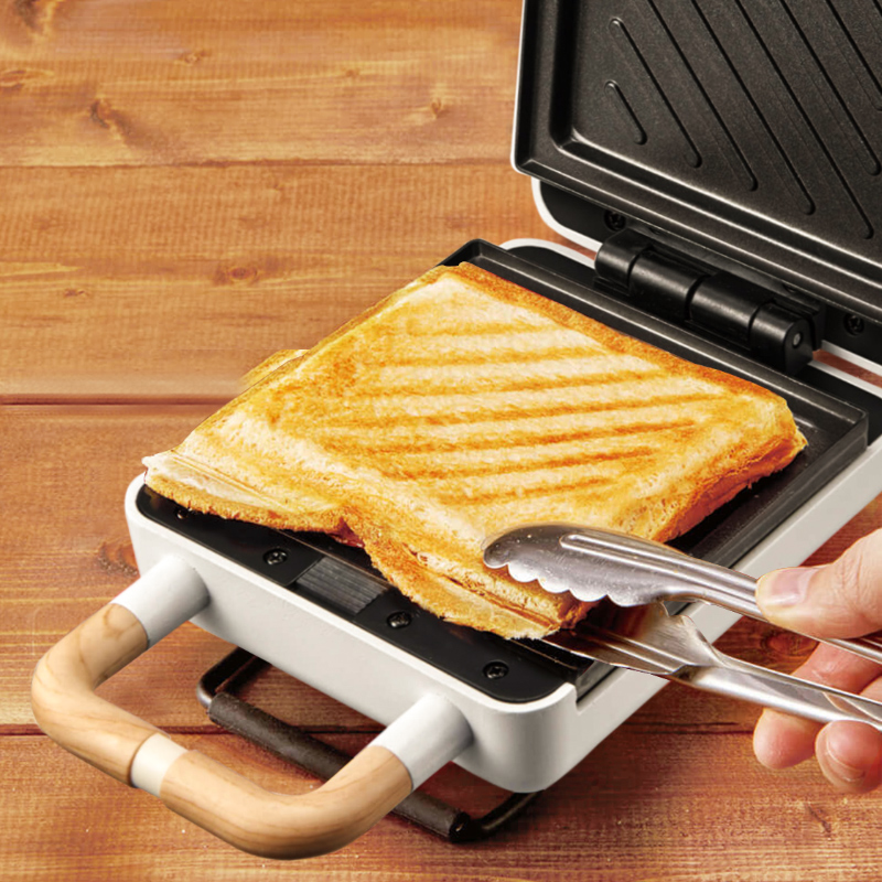 220V Electric Sandwich Maker Waffle Maker Toaster Baking Breakfast Machine takoyaki Sandwichera 600W Non-stick Coating
