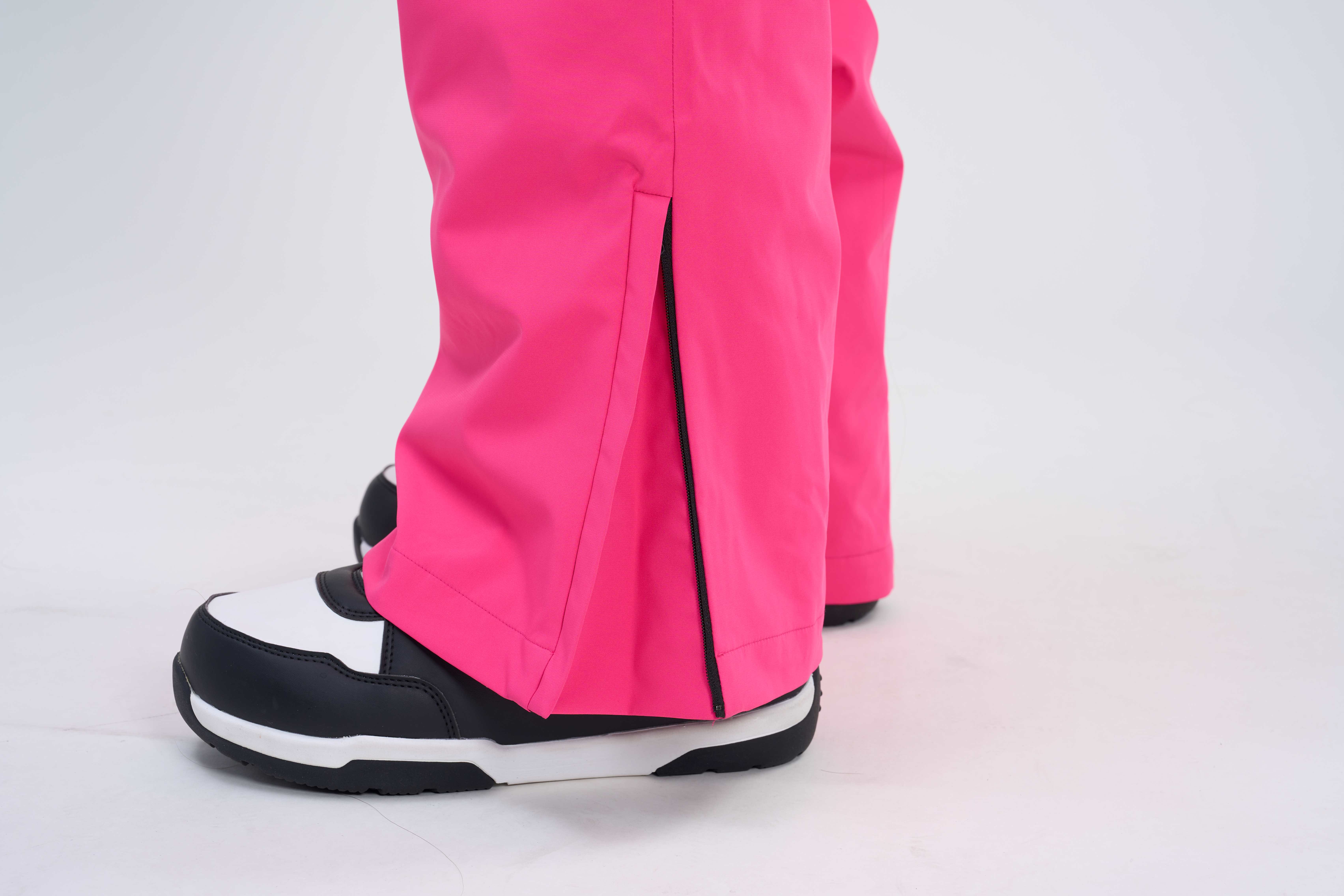 snowboard pants opening foot