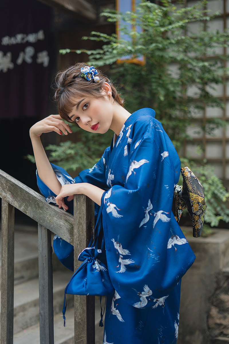 Women's Yukata Traditional Japan Kimono Robe Photography Dress Cosplay Costume Dark Blue Color Crane Prints Vintage Clothing