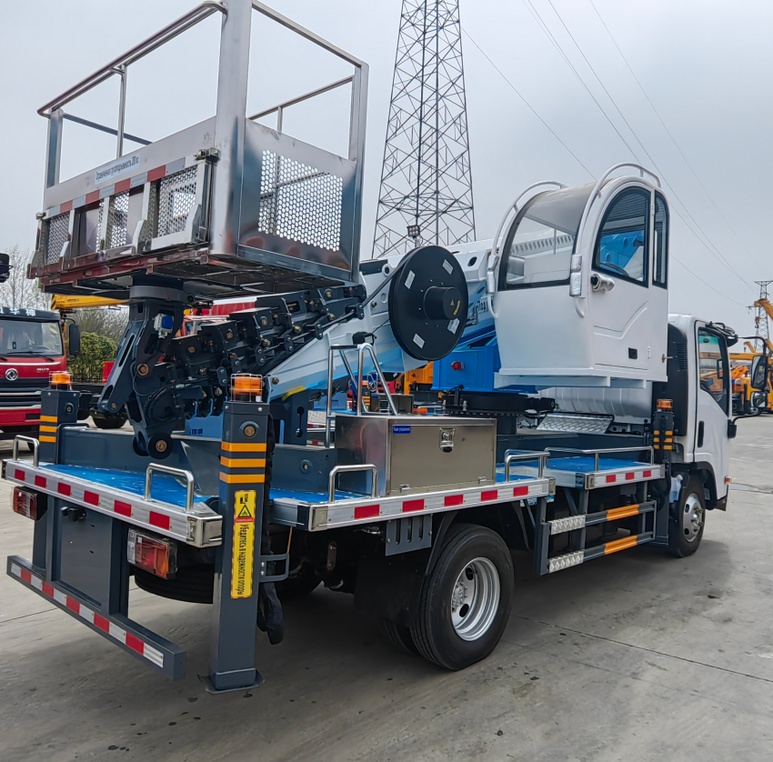 33 meter aerial work vehicle