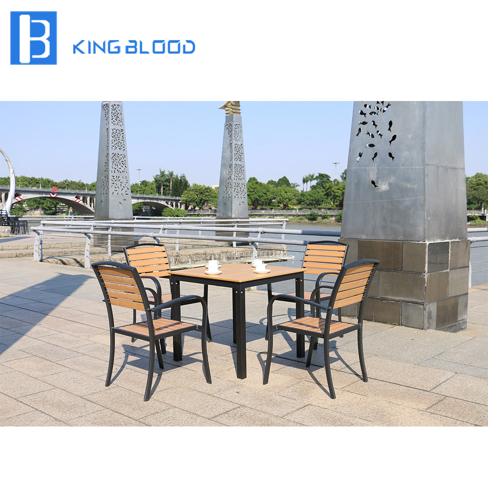 Promotional plastic wood Furniture 4 Seats Outdoor Dining Set